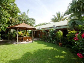 Cooktown Motel Pam's Place - QLD Tourism 1