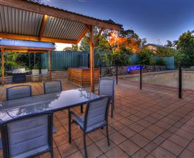 Wallace Motel And Caravan Park - QLD Tourism 2