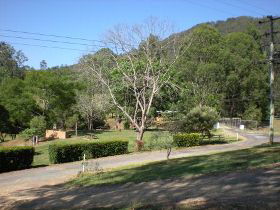 Cambroon Caravan Park - Queensland Tourism 2