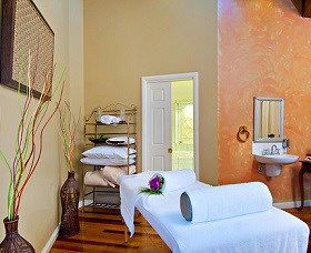 Escarpment Retreat And Day Spa - QLD Tourism 3