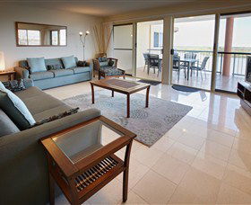 On The River Holiday Apartments - QLD Tourism 2