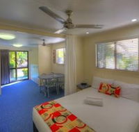 Alex Beach Cabins and Tourist Park - Queensland Tourism