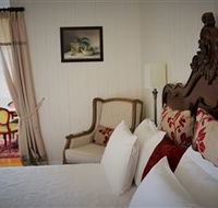 The Grove Cottage - QLD Tourism