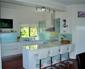 The Mountain View Retreat - Queensland Tourism 3
