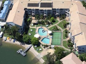 Pelican Cove Apartments - QLD Tourism 0