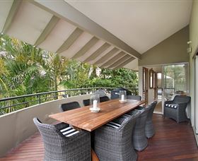 La Casa Sirena At Vogue Holiday Homes - QLD Tourism 2