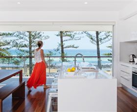 Bujerum Apartments On Burleigh - QLD Tourism 1