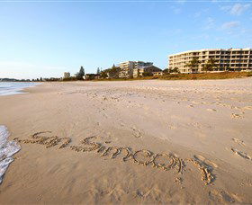 San Simeon Beachfront Apartments - QLD Tourism 0