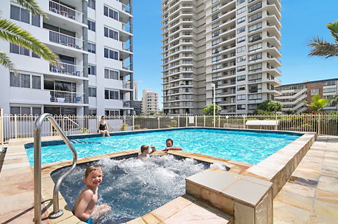 Sandpiper Apartments Broadbeach - QLD Tourism 3