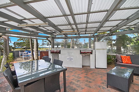 Sandpiper Apartments Broadbeach - QLD Tourism 4