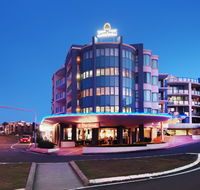 Grand Palais Beachside Resort - Queensland Tourism