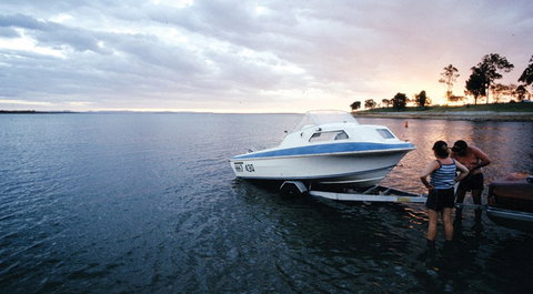 Lake Maraboon Holiday Village - Queensland Tourism 5