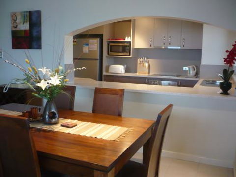 Coral Towers Holiday Suites - Queensland Tourism 9