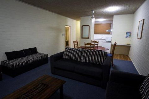 Emerald Gardens Motel & Apartments - QLD Tourism 33