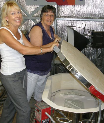 Artisans On The Hill - Queensland Tourism 9