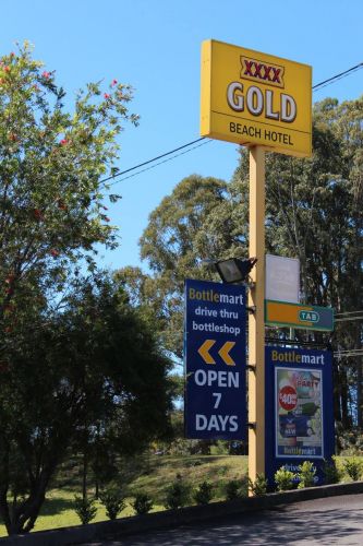 Bonny Hills Beach Hotel - QLD Tourism 7
