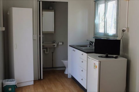 Corroboree Park Tavern - Queensland Tourism 9