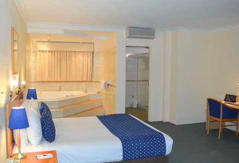 BEST WESTERN Lakesway Motor Inn - QLD Tourism 6
