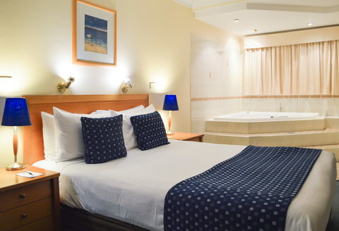 BEST WESTERN Lakesway Motor Inn - QLD Tourism 12