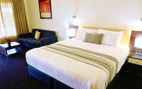Best Western Plus Charles Sturt Suites And Apartments - Queensland Tourism 6