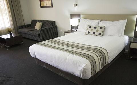 Best Western Plus Charles Sturt Suites And Apartments - Queensland Tourism 8