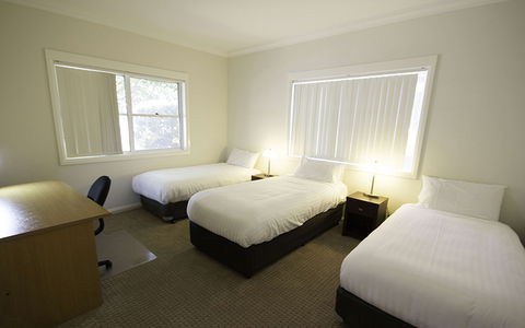 Best Western Plus Charles Sturt Suites And Apartments - Queensland Tourism 16