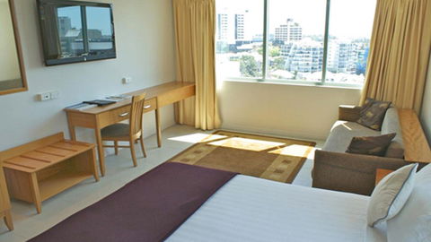 BEST WESTERN Astor Metropole Hotel And Apartments - Queensland Tourism 1
