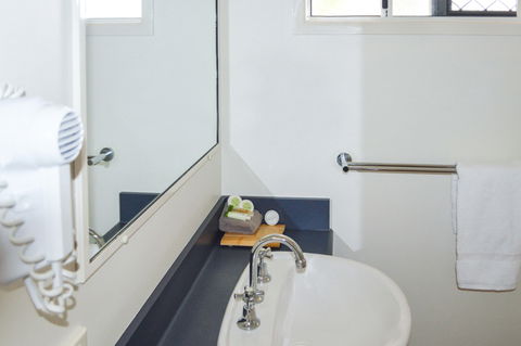 BEST WESTERN Boulevard Lodge - QLD Tourism 11