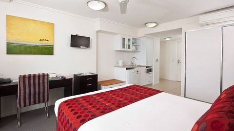 BEST WESTERN PLUS Cairns Central Apartments - QLD Tourism 1