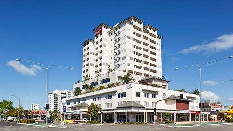 BEST WESTERN PLUS Cairns Central Apartments - QLD Tourism 3
