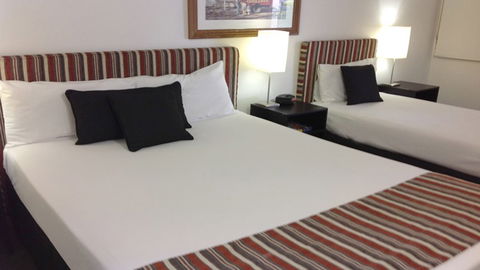 BEST WESTERN Cattle City Motor Inn - Queensland Tourism 1