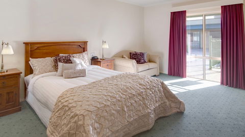 BEST WESTERN Crystal Inn - QLD Tourism 0