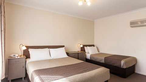 BEST WESTERN Olde Maritime Motor Inn - Queensland Tourism 0