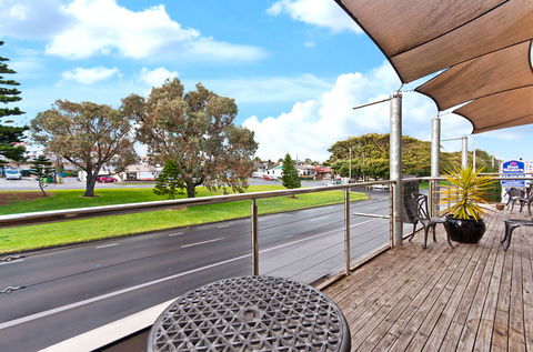BEST WESTERN Tudor Motor Inn - Queensland Tourism 1