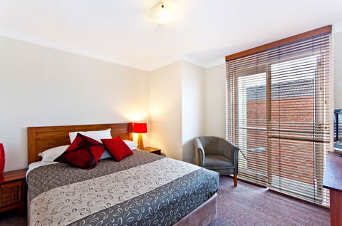 BEST WESTERN Tudor Motor Inn - Queensland Tourism 9