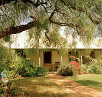 Rock of Ages Cottage Bed and Breakfast - QLD Tourism