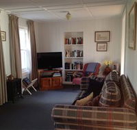 Cascade Cottage - QLD Tourism