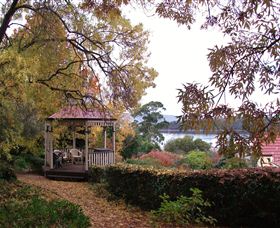 Beauty Point Cottages - QLD Tourism 5