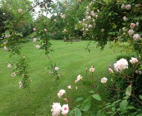 Beauty Point Cottages - QLD Tourism 6