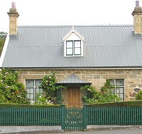 Crescentfield Cottage - QLD Tourism