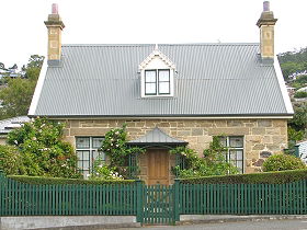 Crescentfield Cottage - QLD Tourism 0