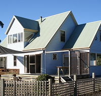 The Big Blue Retreat - QLD Tourism