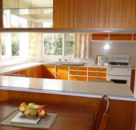 Arundel Cottage - QLD Tourism