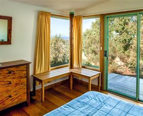 Beachbreaks Marion Bay - Queensland Tourism 3