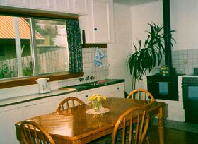 Lady Barron Holiday Home - QLD Tourism 0