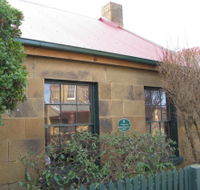 Amelia Cottage - QLD Tourism