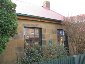 Amelia Cottage - QLD Tourism 0