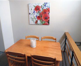 Ashwood Apartments - Lindisfarne - QLD Tourism 4