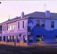 Beach Hotel - QLD Tourism
