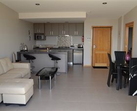 Rocky Cape Retreat - QLD Tourism 1